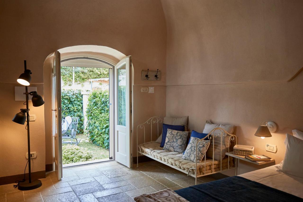Borgo San Gaetano Bed & Breakfast Bernalda Eksteriør bilde