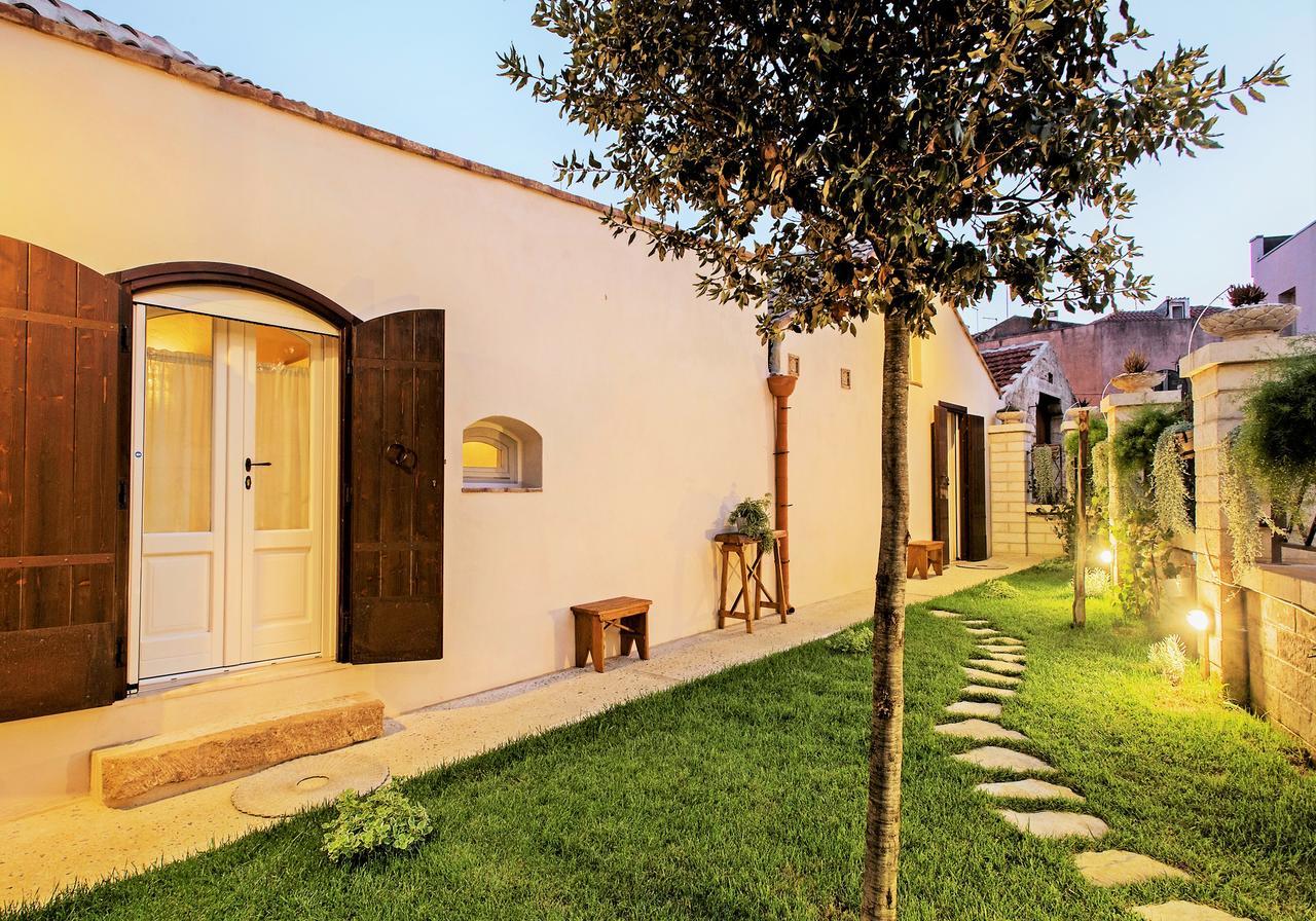 Borgo San Gaetano Bed & Breakfast Bernalda Eksteriør bilde